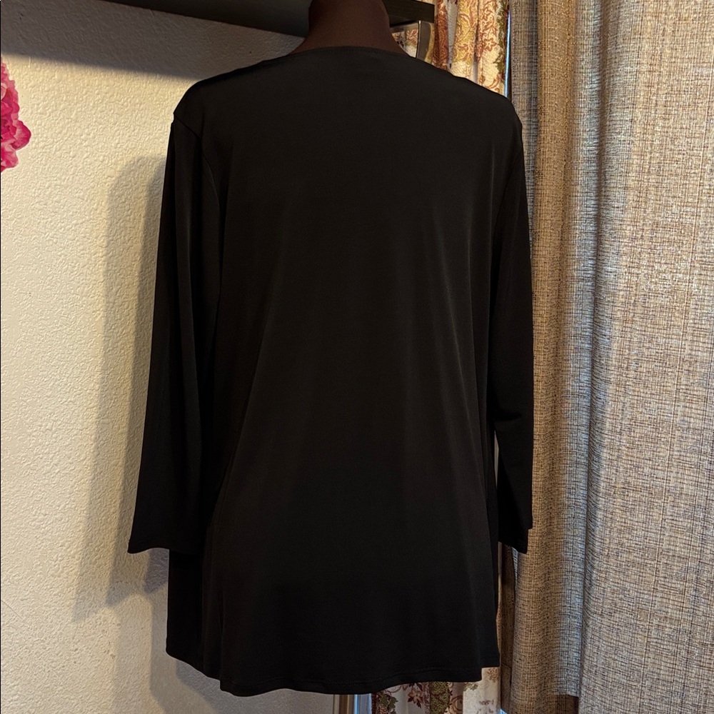 Jaclyn Smith Collection long sleeve black and gold metallic draped blouse Size L - Picture 5 of 17